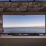 Aparthotel Enalio Lechaio