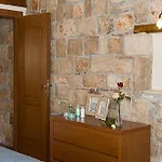 Enalio Aparthotel Lechaio