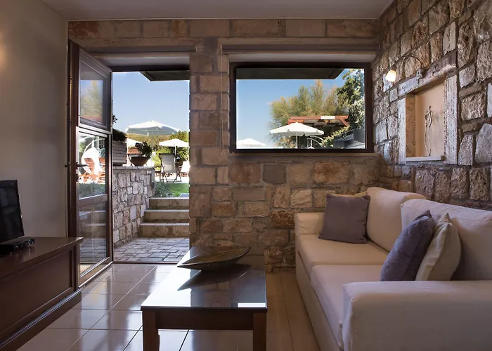 Apart Otel Enalio 4*