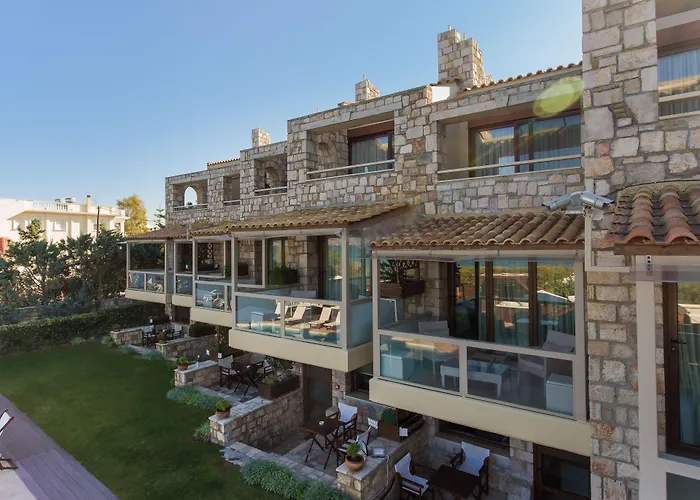 Enalio Apart Otel Lechaio