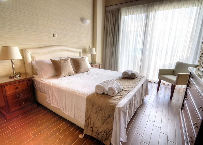 شقة فندقية Enalio